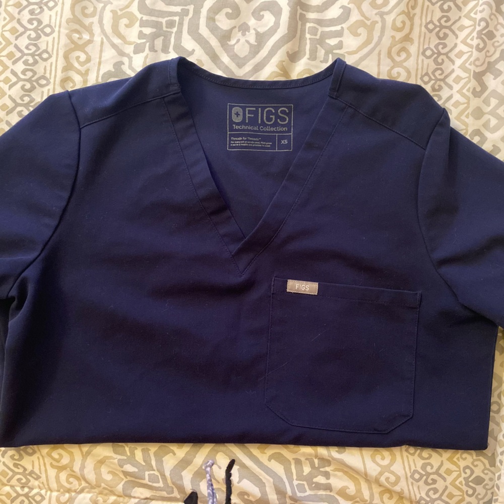 S petite Zamora pants and XS Catarina shirt